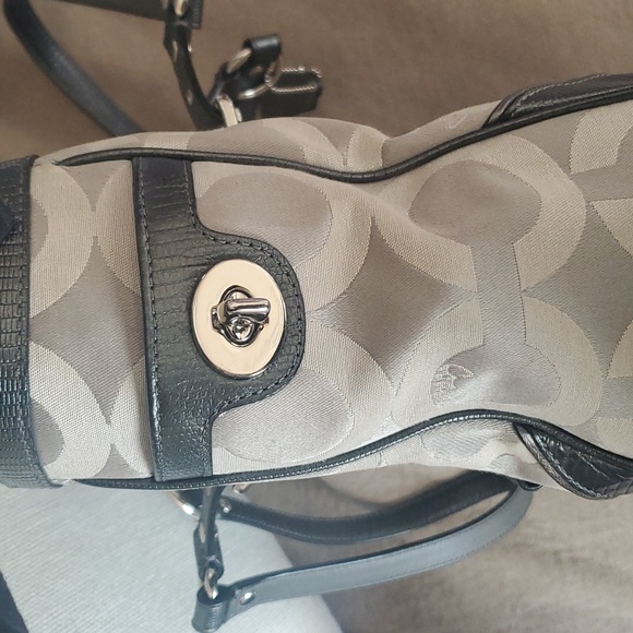 Coach tote - Picture 9 of 11